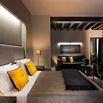 Charming House Dd724
