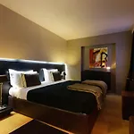 Charming House Dd724