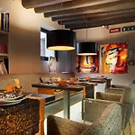 Vendégház Charming House Dd724 Velence