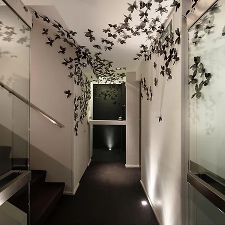 Charming House Dd724
