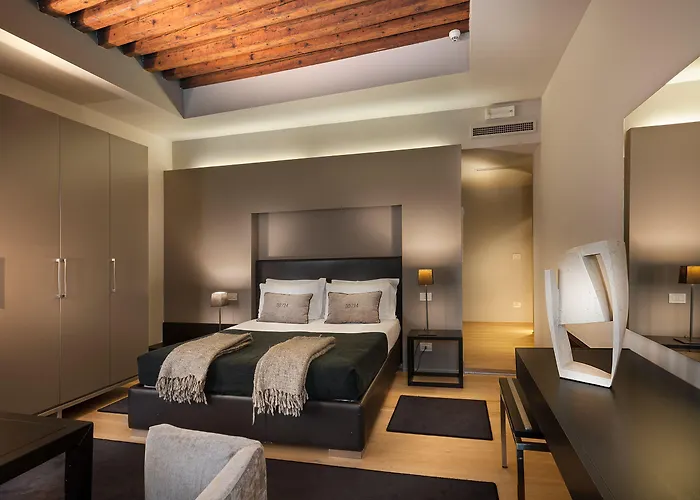 Charming House Dd724