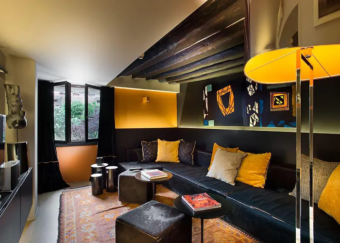 Affittacamere Charming House Dd724